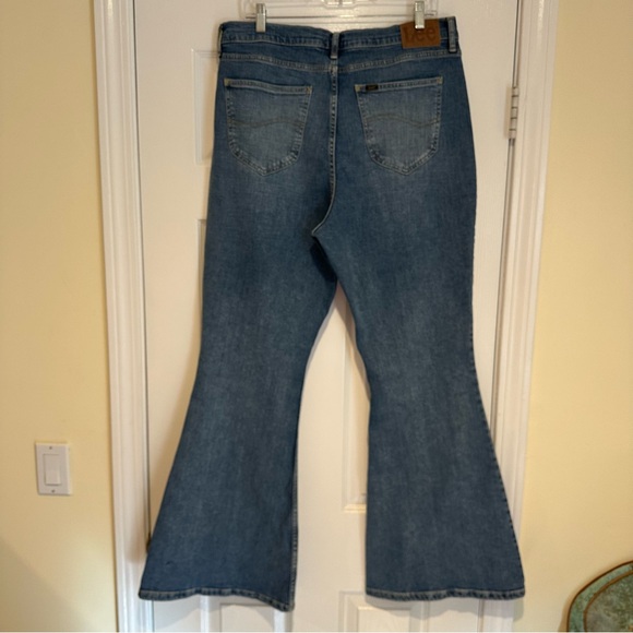 Lee High Rise Flare size 33 (16) - Picture 6 of 7
